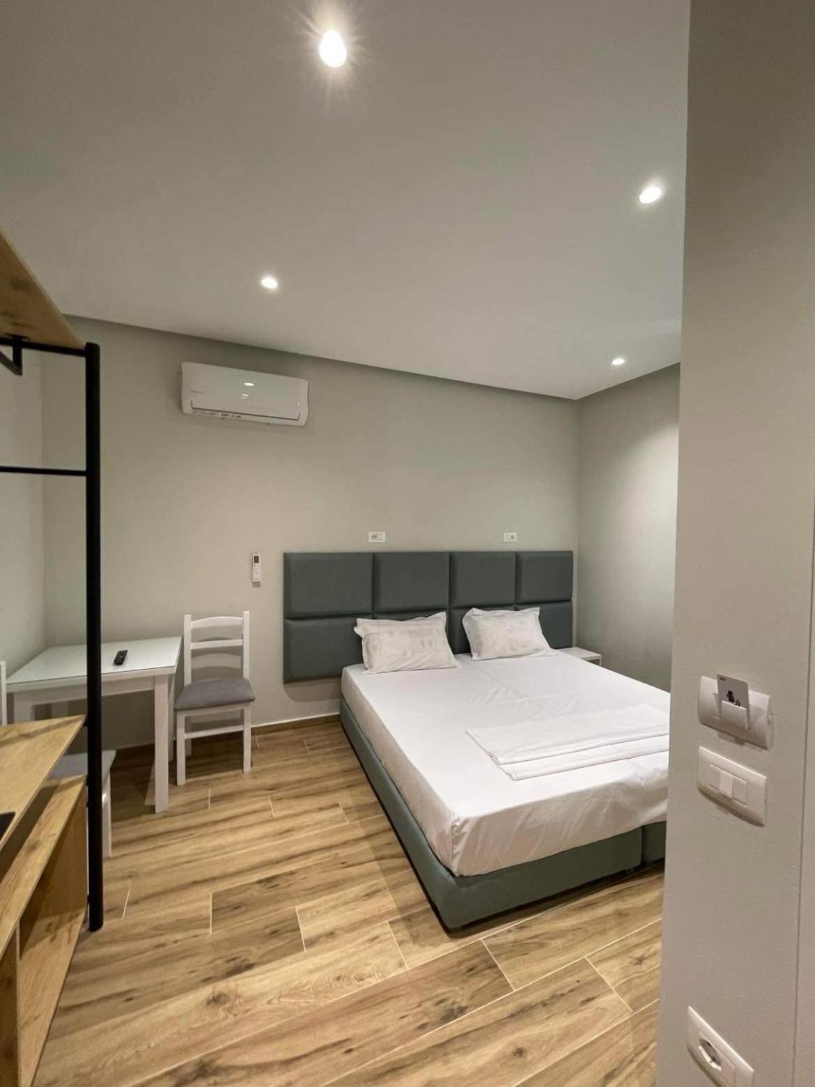 Hotel Rai Sarandë 외부 사진