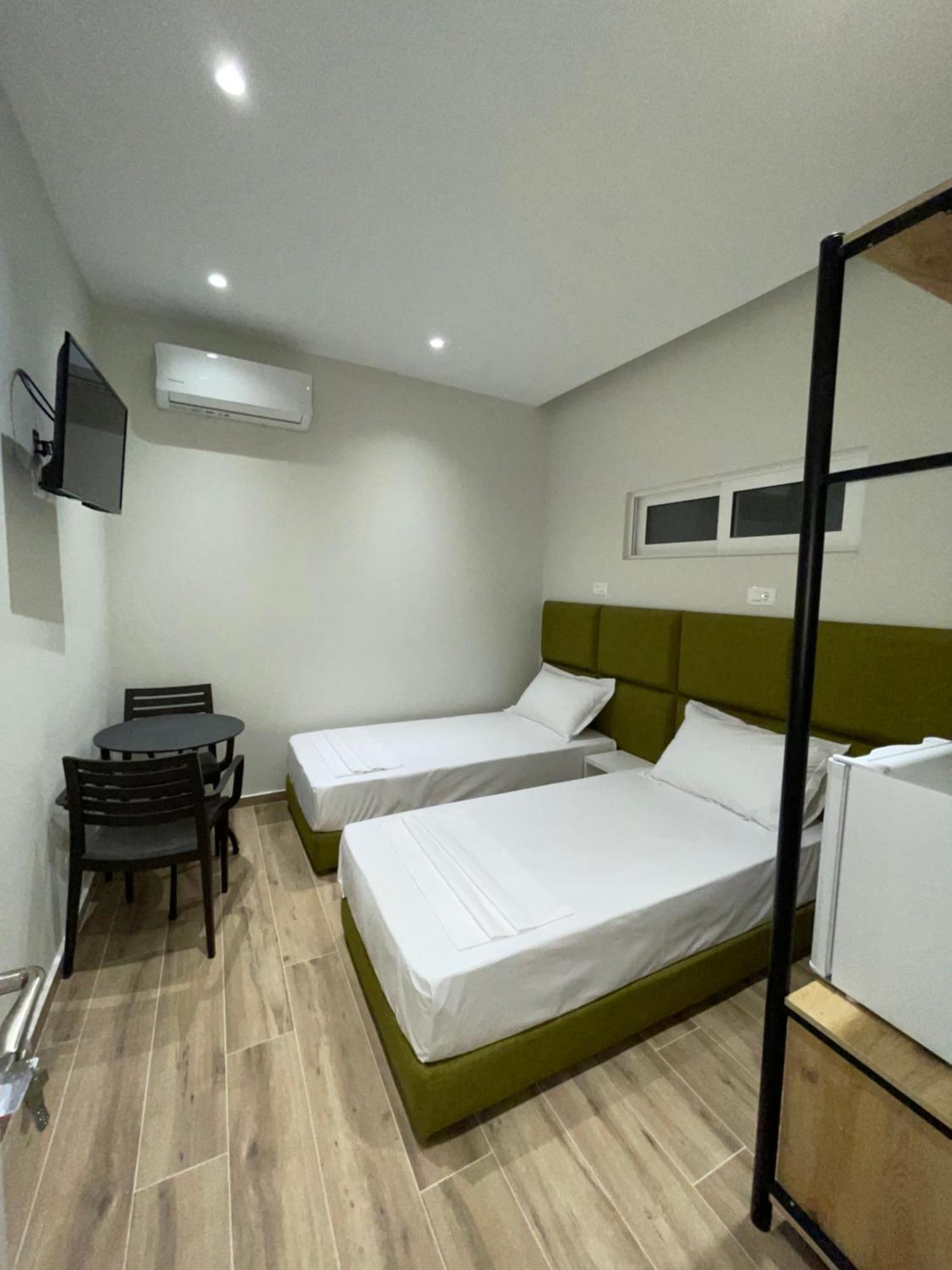 Hotel Rai Sarandë 외부 사진